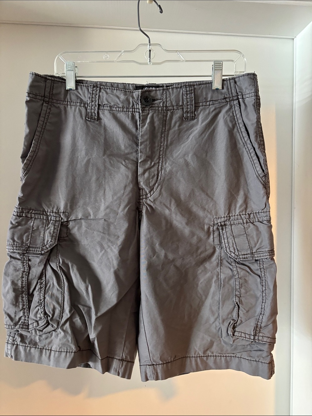 UNIONBAY Men's Gray Cargo Shorts with Multiple Pockets
